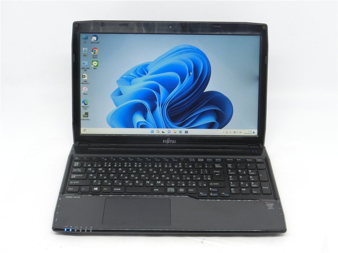 Win11Pro/カメラ内蔵/HDMI/USB3.0/無線WIFI/Bluetooth/15.6型/ノートPC/爆速SSD256GB/8GB/4世代i3/FMV　AH45/M office搭載