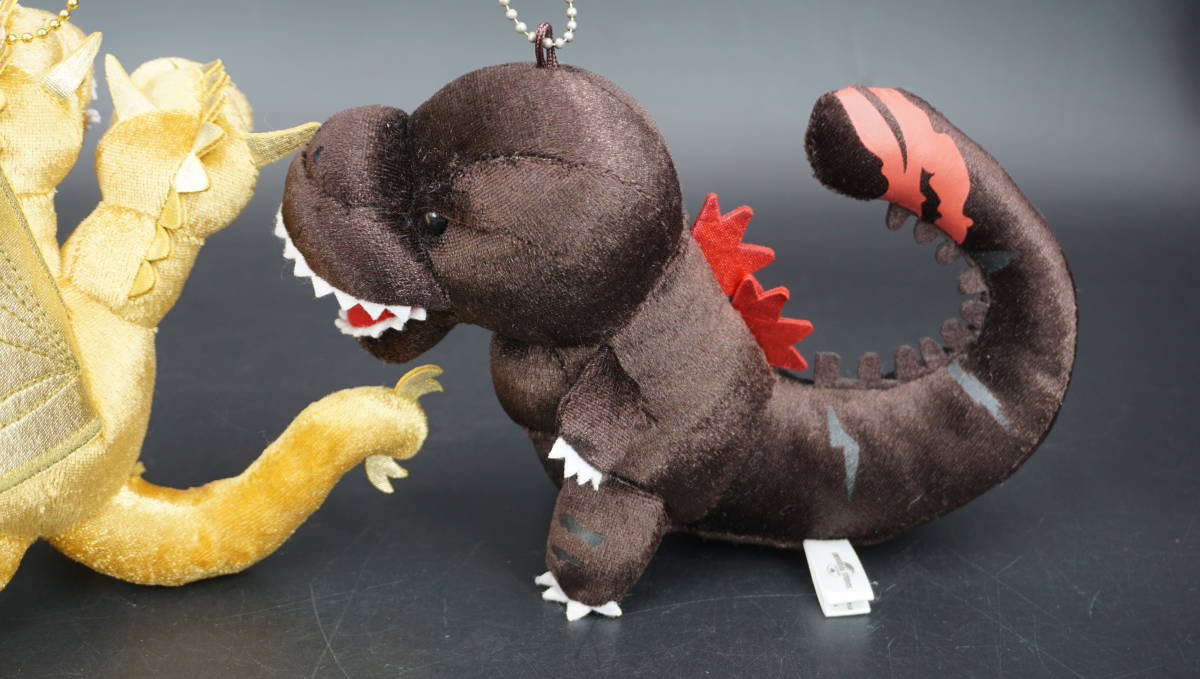 【送料300円】USJ ゴジラVSエヴァンゲリオン　ゴジラ　キングギドラ　ぬいぐるみ　マスコット　キーチェーン　※翼に折れクセあり (KQ7810 _画像3