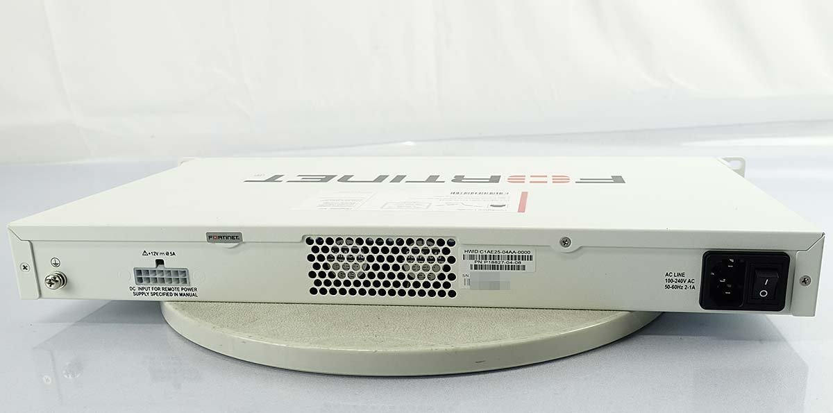 ライセンス無し 初期化済 FORTINET フォーティネット Fortigate-100E