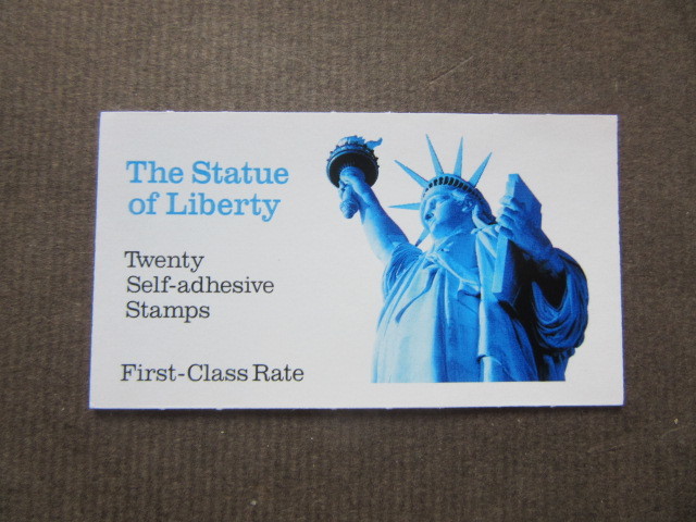 アメリカ　自由の女神TheStatue of Liberty　切手帳 First Class Ｒａｔｅ×20枚　未使用 _画像1
