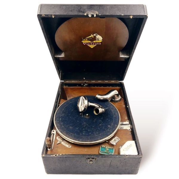 M07087 蓄音機 Victor ビクター J2-12 ポータブル型 レコーダー