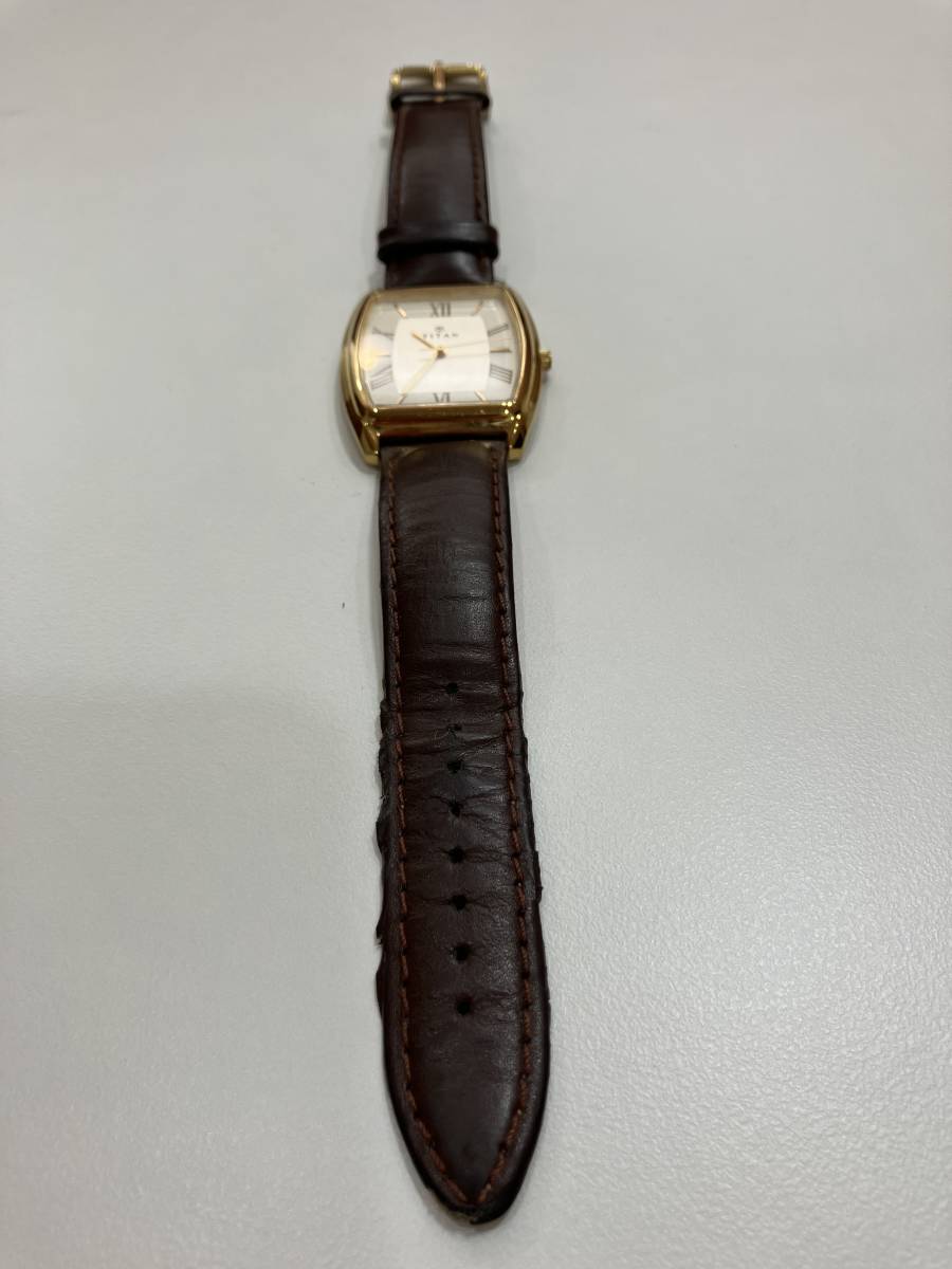 【1129】腕時計「TITAN アナログ腕時計 1958YAA」３０M防水 シックなデザイン 革ベルトの画像3