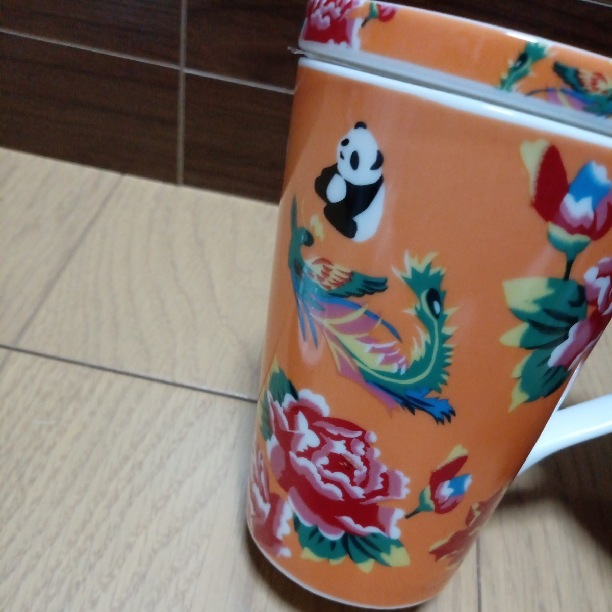 ▼ KALDI≪茶こし付き　マグカップ≫陶器製　蓋付き　パンダ　台湾　カルディ