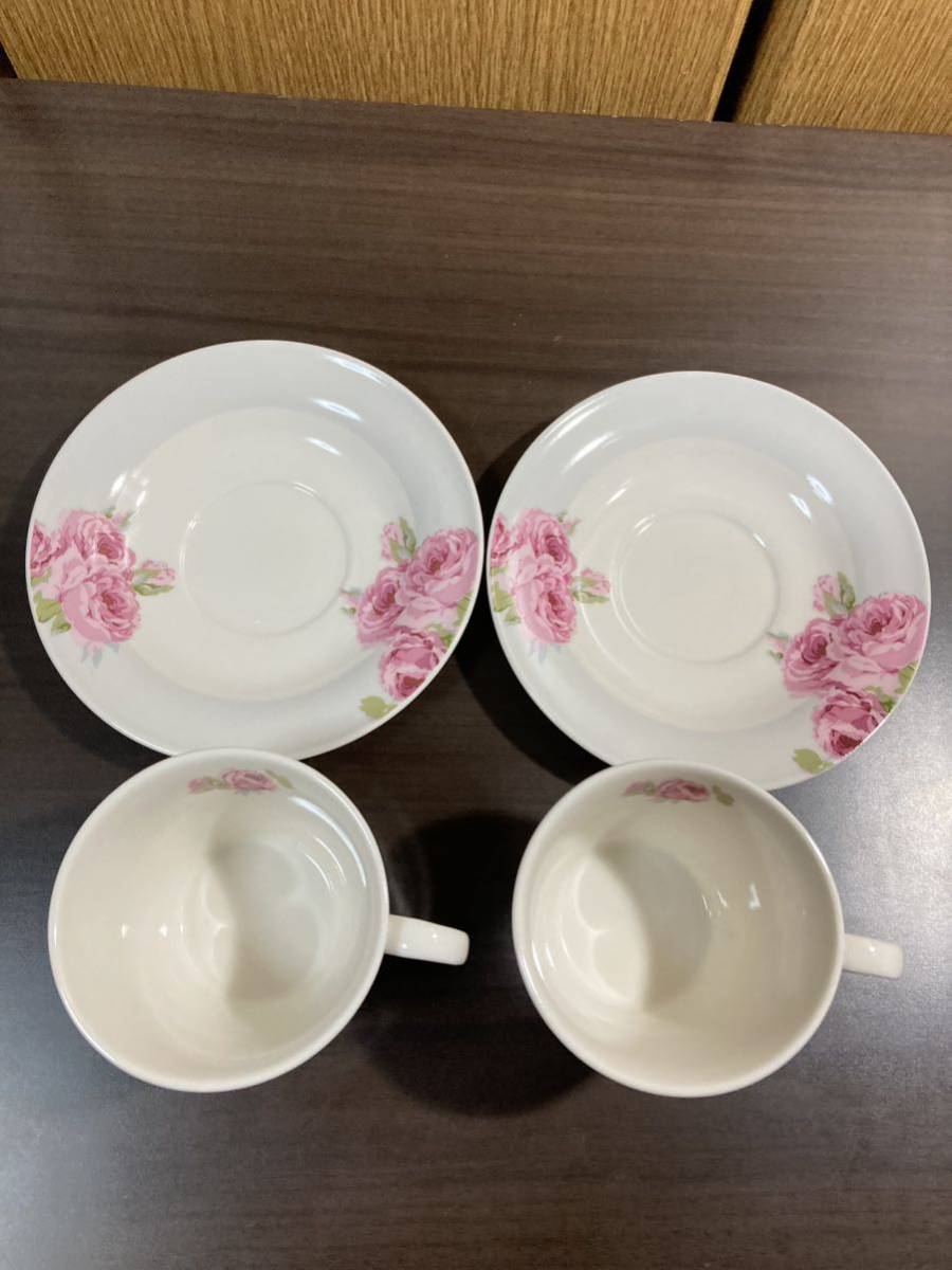 ▼ローラアシュレイ≪カップ&ソーサー　2客≫LAURA ASHLEY 陶器製　バラ　薔薇