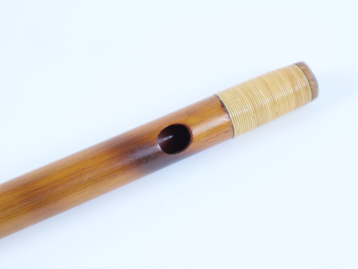 篠笛 蜻蛉 8穴 全長約42.5cm 籐巻 袋付 横笛 雅楽 能管 伝統芸能 竹管楽器 和楽器_画像3