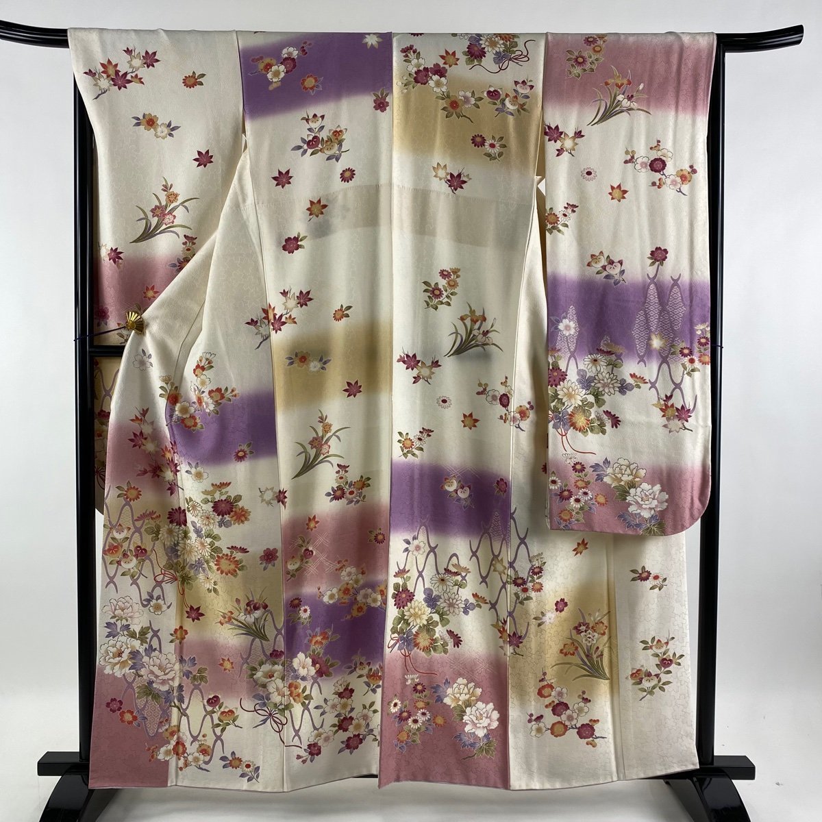 振袖 逸品 花束 幾何学模様 金彩 ぼかし クリーム 袷 身丈161.5cm 裄丈68cm L 正絹 【中古】