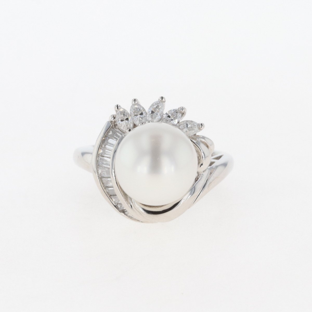 ネット販売好調 パール デザインリング プラチナ 指輪 メレダイヤ 真珠