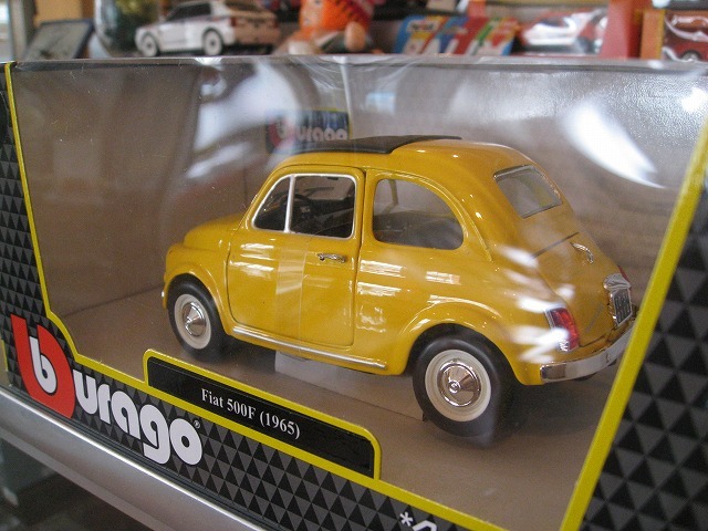  prompt decision possible * BBurago 1/24FIAT500F Fiat 500F(1965) yellow door opening and closing *