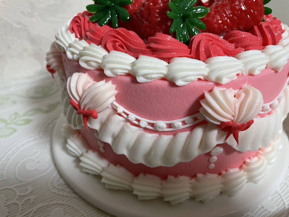 フェルト　ままごと　苺のお誕生日ホールケーキ　桃色　ろうそく４本　誕生祝　出産祝