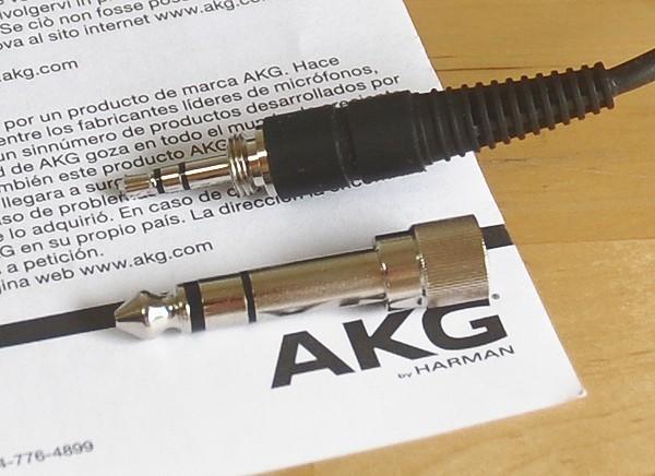 AKG ( アーカーゲー ) / K72 密閉型ヘッドホン　新品_画像4