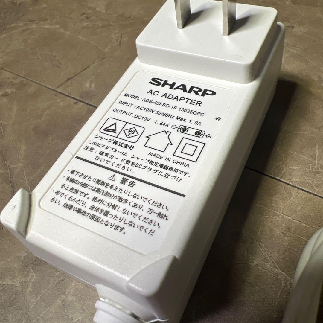 SHARP AC adaptor ADS-40FSG-19 19035GPC white 