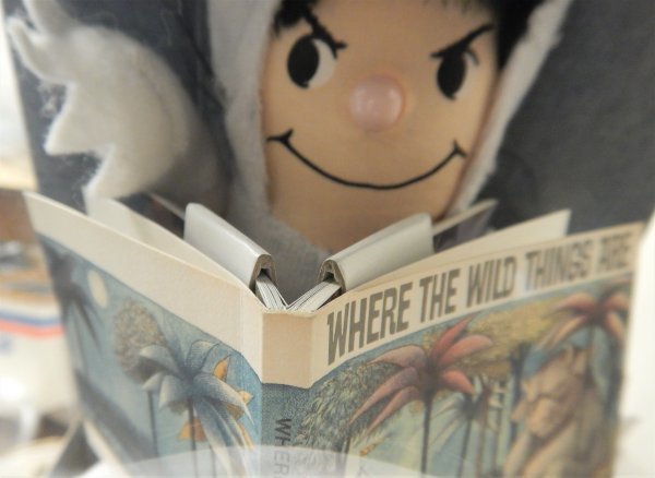 5749 希少☆ かいじゅうたちのいるところ ミニチュアブック & フィギュア where the wild things are Miniature Book and Miniature Doll_画像5
