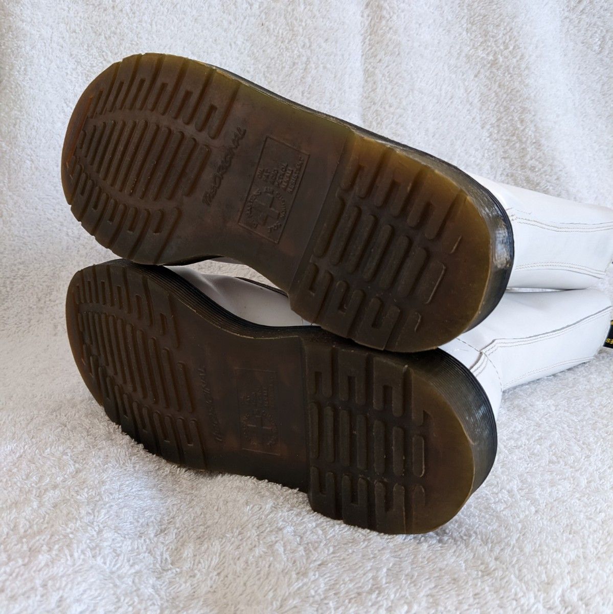 Dr Martens (ドクターマーチン) 1914 14ホール 白 UK4|Yahoo Dr Martens (ドクターマーチン) 1914 14ホール 白 UK4|Yahoo