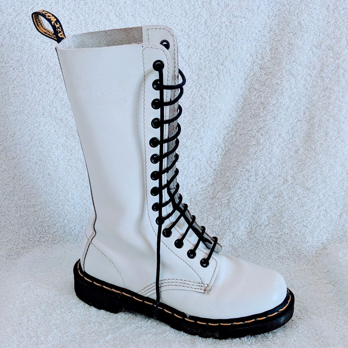 Dr Martens (ドクターマーチン) 1914 14ホール 白 UK4|Yahoo Dr Martens (ドクターマーチン) 1914 14ホール 白 UK4|Yahoo