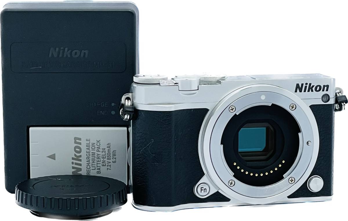 売れ筋がひ！ ★実用品★ニコン Nikon Nikon1 J5 ボディ　L1100#1042 ニコン