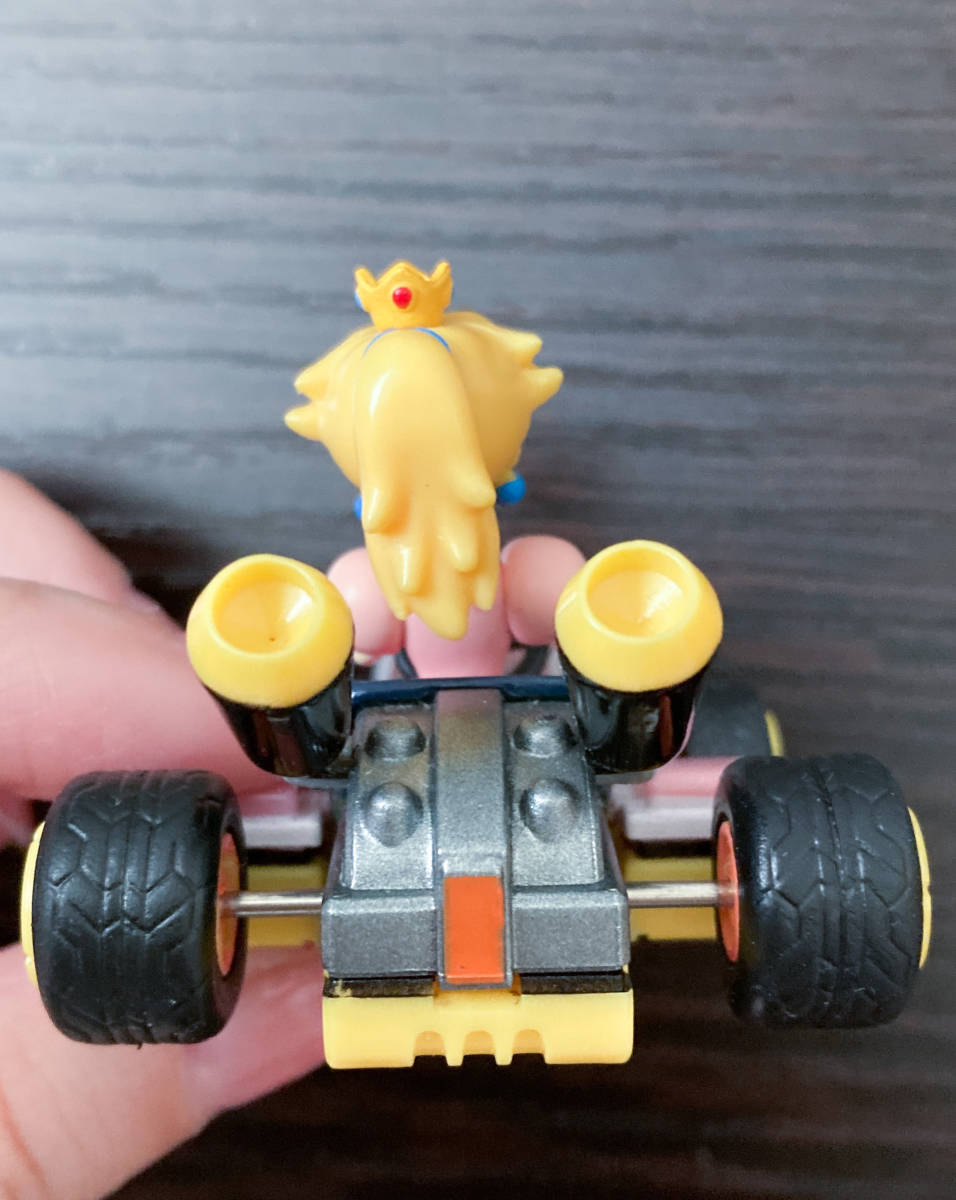 2014年製　レア　Nintendo マリオカート フィギュア　プルバックカー　ピーチ姫　走る　車　おもちゃ_画像4