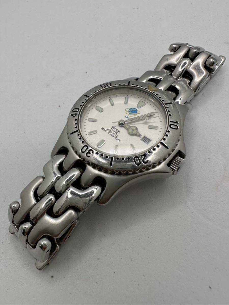 【T.P.R.】クォーツ　腕時計　中古品　電池交換済み　稼動品　裏面刻印あり　30-4_画像2