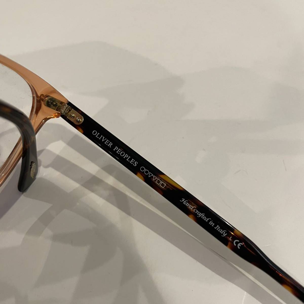 極美品 OLIVER PEOPLES オリバーピープルズ クリア ウェリントン型 眼鏡 メガネ_画像6