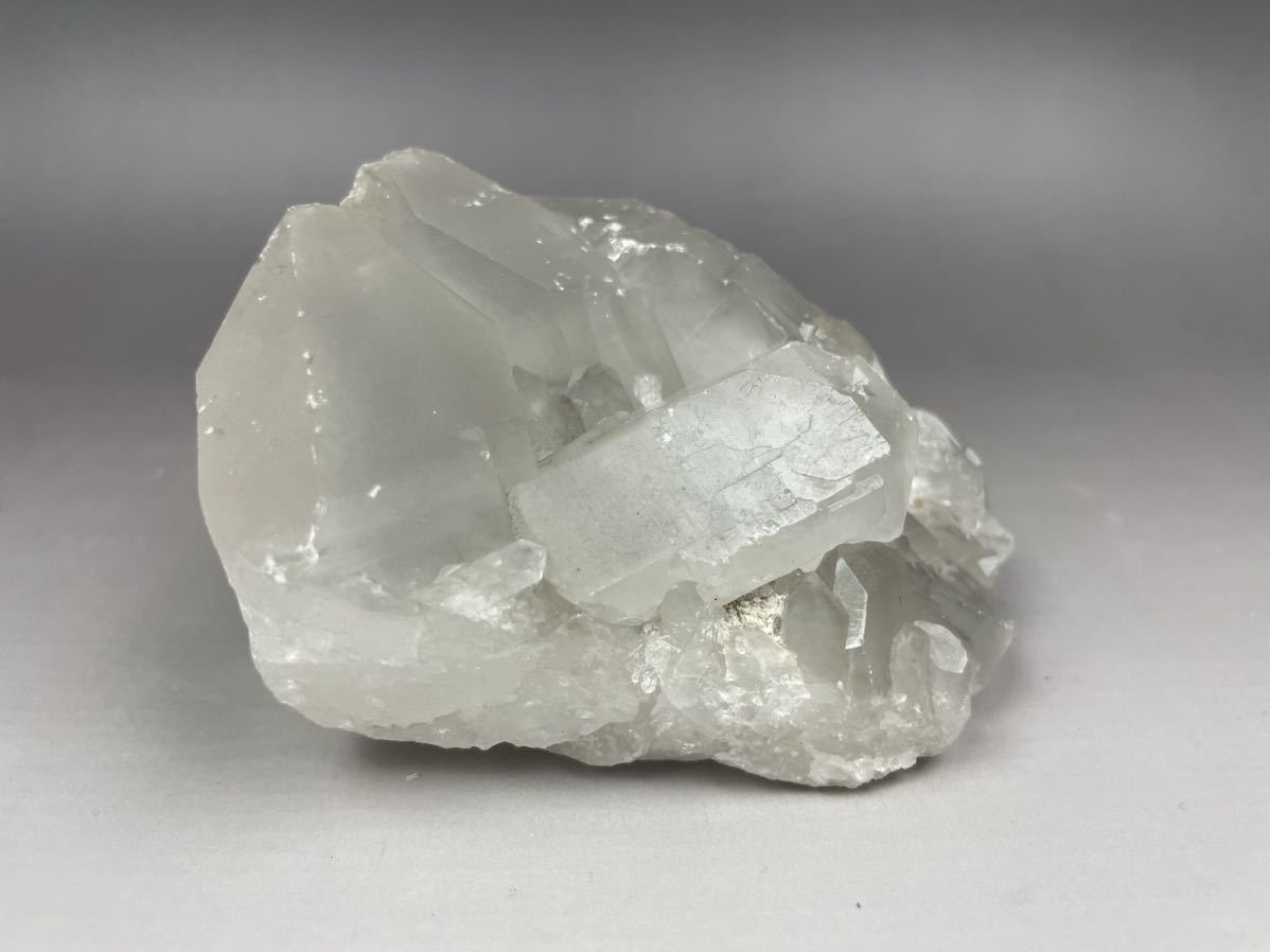 クオーツ 水晶クラスター 原石 置き物 パワーストーン 鉱物 鉱石 鉱石