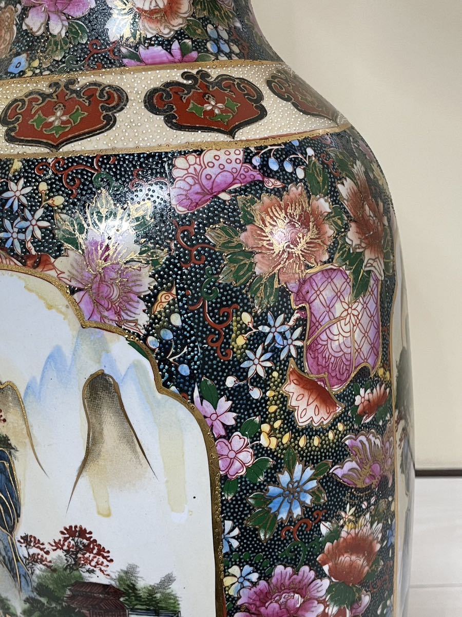 花瓶 金彩色絵 蝶 古美術品 飾壺 大壷 高さ約60cm 金襴手金彩 豪華絢爛 極上細密 花鳥図 草花図 検) 青粒 沈香壺 有田九谷 薩摩 中国古玩_画像9