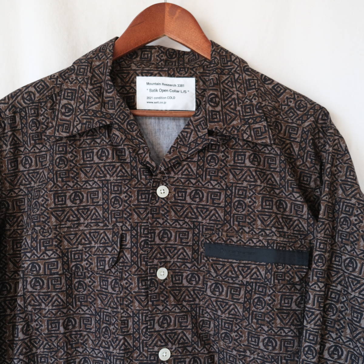  не использовался [ Mountain Research ]Batik Open Collar Shirt mountain li search batik открытый цвет рубашка с длинным рукавом / L / общий рисунок . воротник 