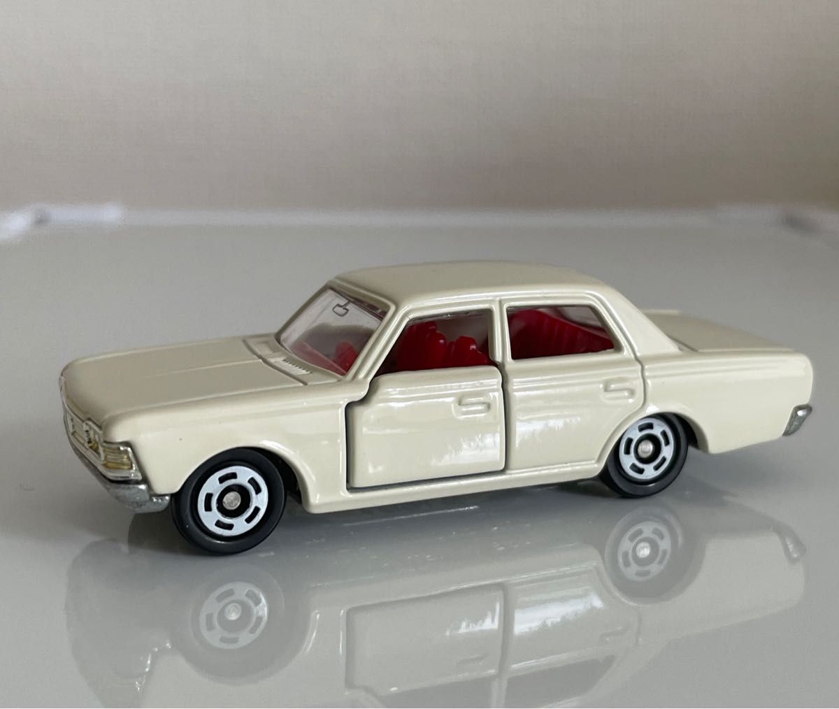 トミカ 40周年記念復刻トミカ Vol.1 クラウン スーパーデラックス 箱なし 未使用品