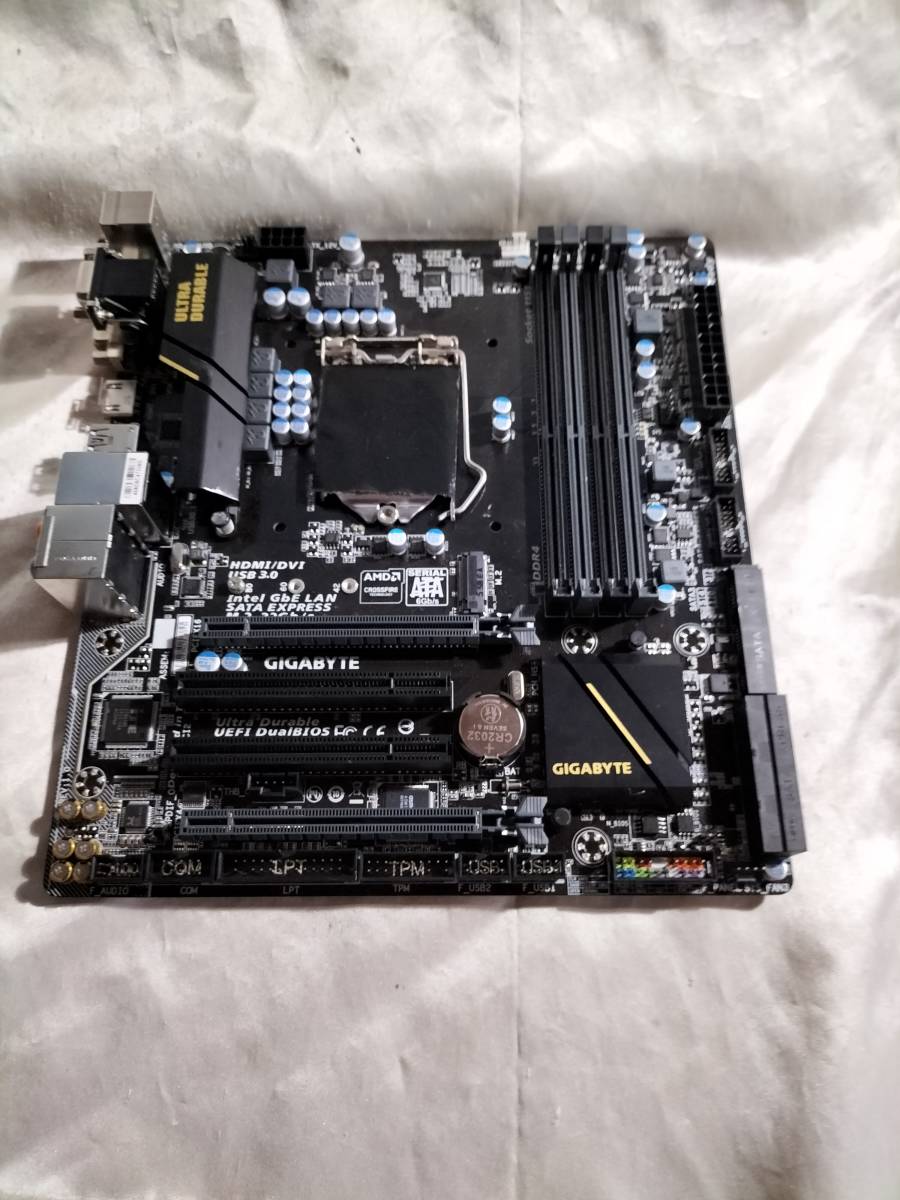 ★GIGABYTE GA-H170M-D3H LGA1151 H170 MATX●マザーボード_画像2