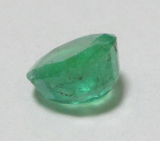 bzg■天然石ルース■　エメラルド　０．４４ｃｔ　ブラジル産_画像3