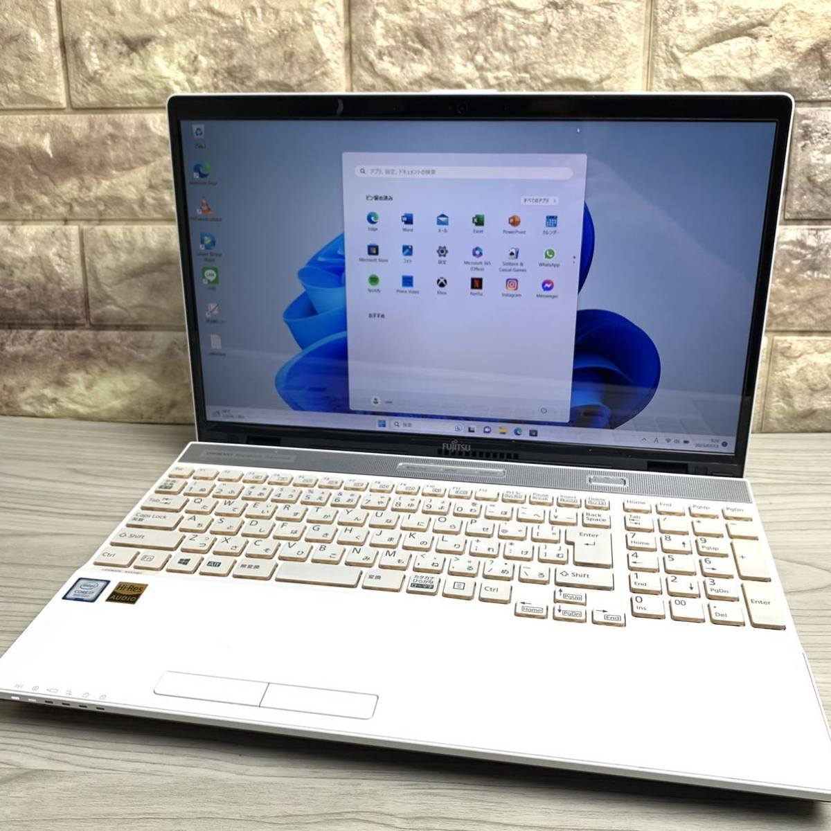 ホワイト♪ Full HD 第8世代Core i7-8550U 新品M.2-SSD1TB+HDD1TB