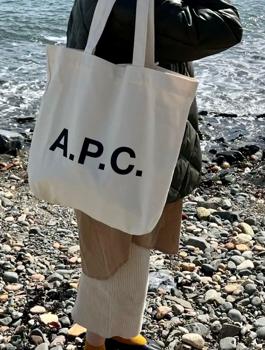 新品 APC トートバッグ おしゃれ 未使用 アーペーセー エコバッグ