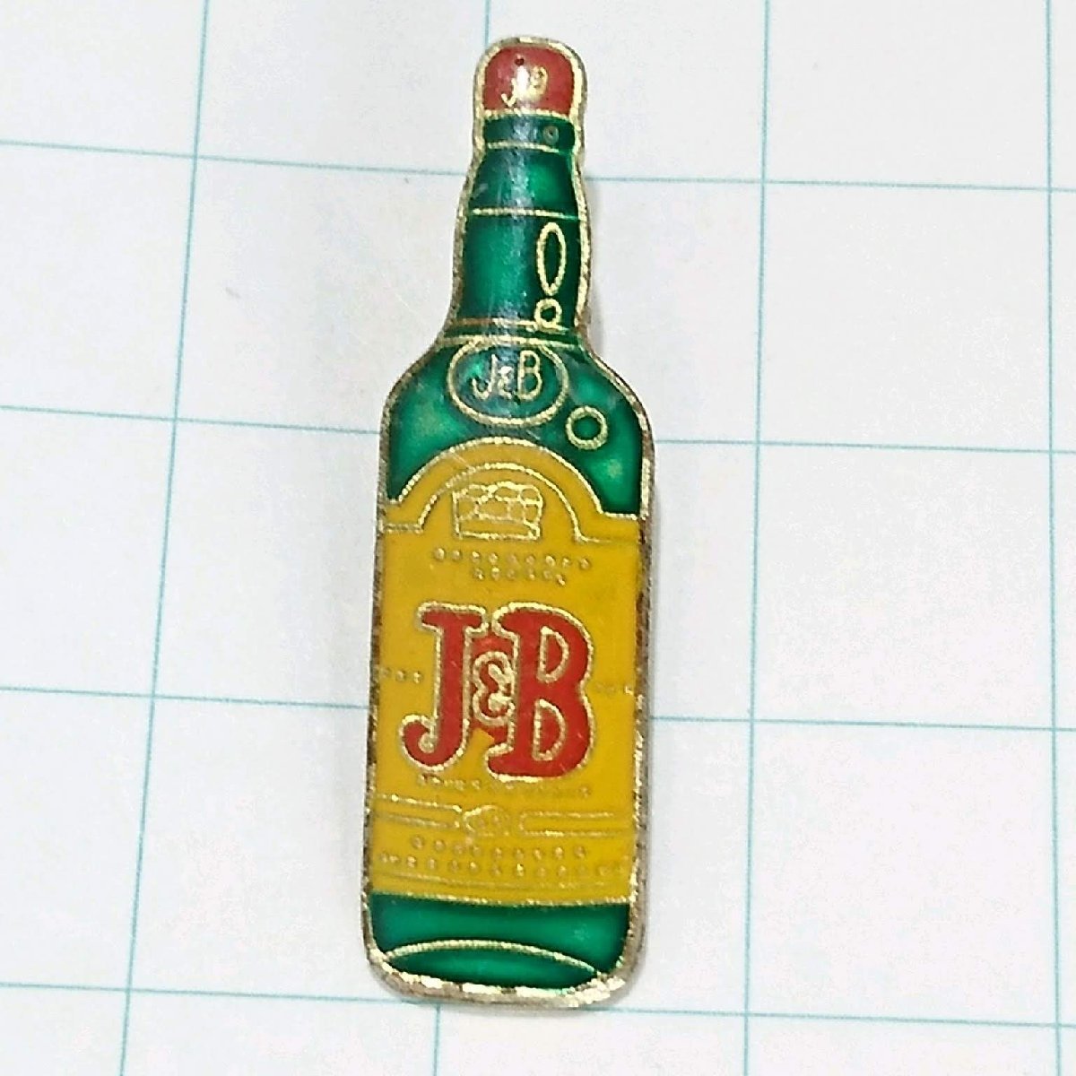 送料無料)J&B イギリス スコッチウイスキー 輸入 ピンバッジ PINS ピンズ A17875_画像1