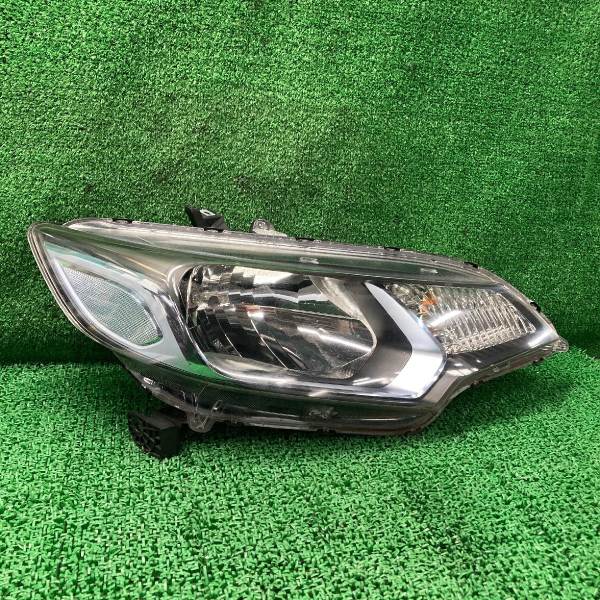 ♪♪フィット 標準車 GP1 右　ヘッドライト ヘッドランプ STANLEY W0349 ハロゲン(W5092)♪♪_画像2