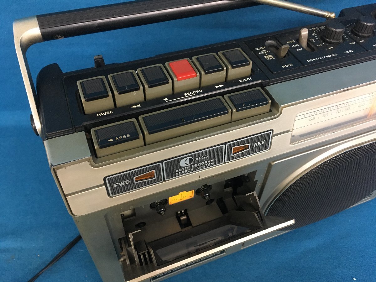 ☆38―056☆昔のラジカセ シャープ ラジオ付テープ ☆38―056☆昔のラジカセ シャープ ラジオ付テープ