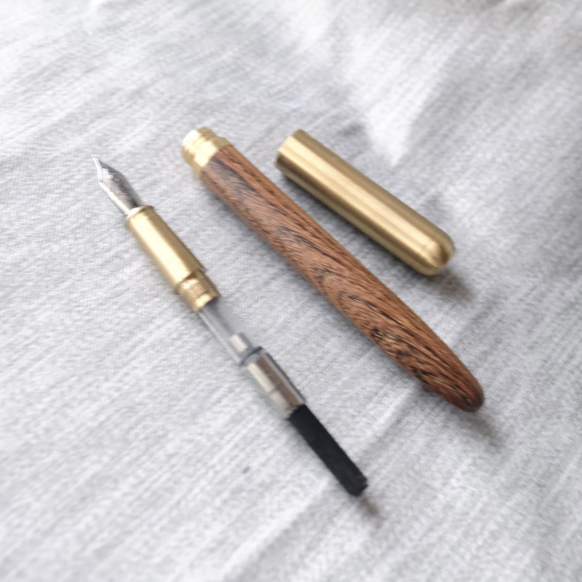 美しい杢目 オシャレ木軸☆高級木材極美品☆ 手作り万年筆 EF 木軸