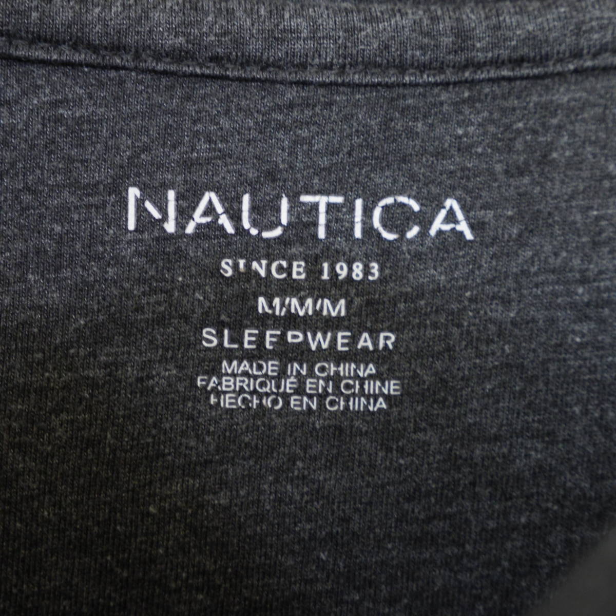 美品 ノーティカ ノーチカ NAUTICA ワンポイント刺繍ロゴ 霜降り 半袖 クルーネック Tシャツ コットン M チャコールグレー レッド 20201115_画像7