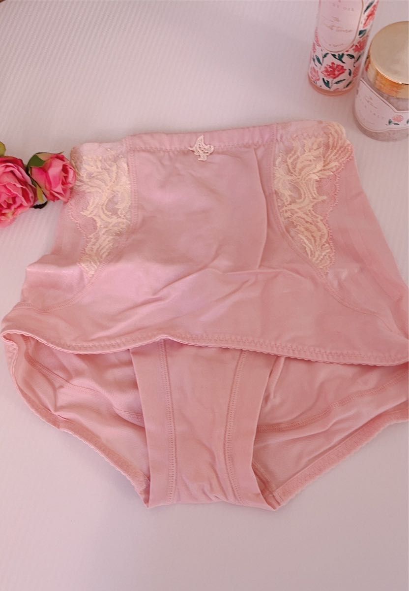 まーこ マルコ MARUKO カーヴィシャス ショートガードル ピンク3点 カーヴィシャス カレス ショートガードル | 補整下着(補正下着