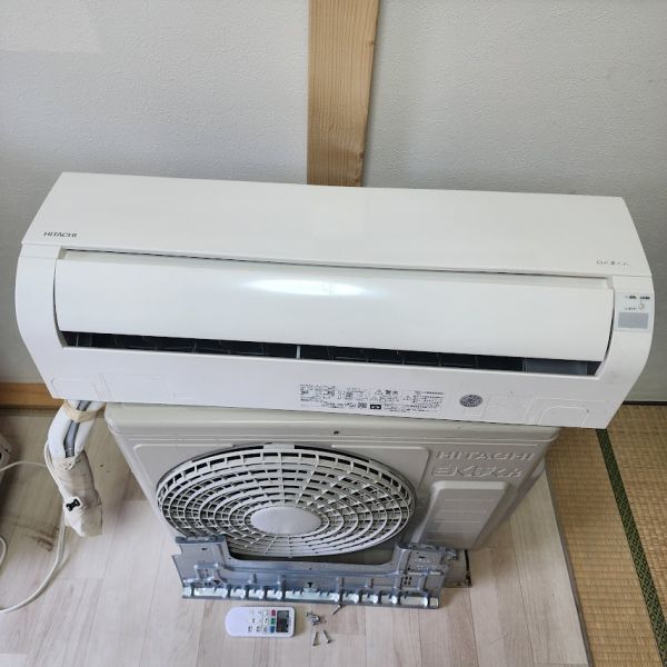 ① HITACHI 日立2021年製主に8畳用RAS-AJ25L(W) ルームエアコン2.5Kw