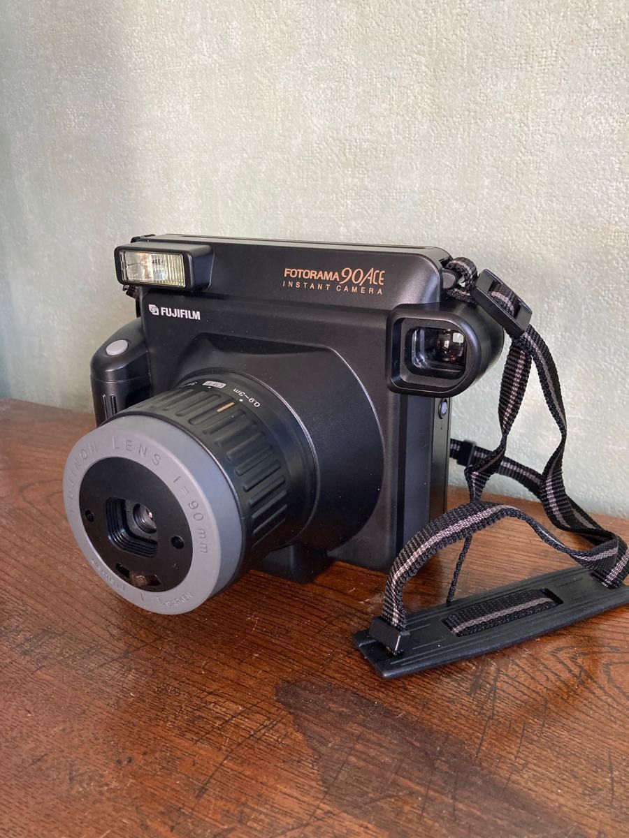 富士フィルム FOTORAMA 90ACE インスタントカメラ【ジャンク品 富士フィルム FOTORAMA 90ACE インスタントカメラ【ジャンク品