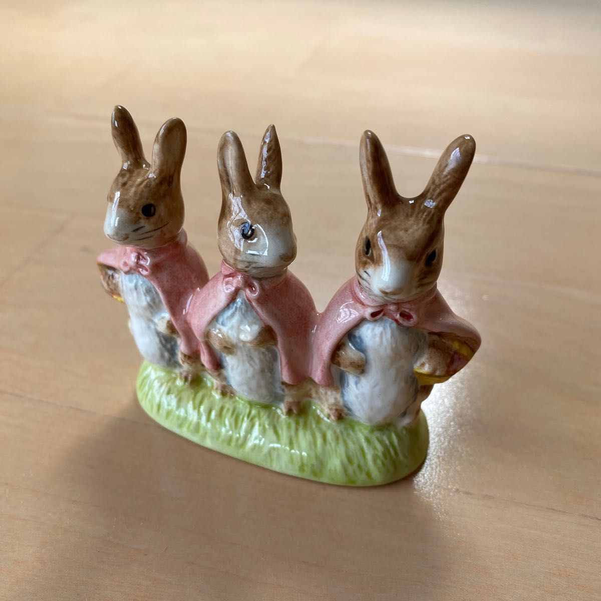 ロイヤルアルバート　ピーターラビット BESWICK England ヴィンテージフィギュリン 置物