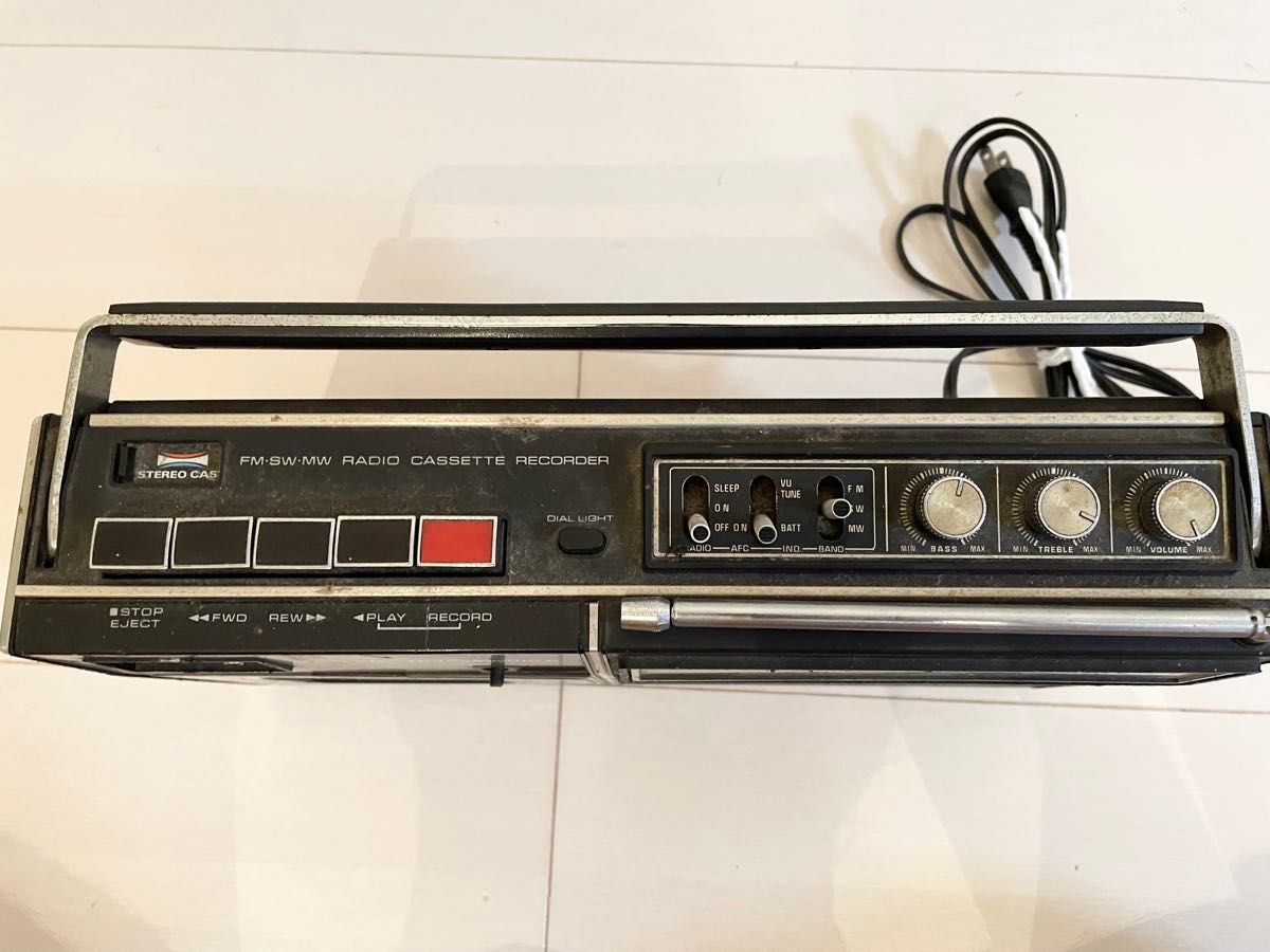 SANYO サンヨー ラジカセ MR-4180 昭和レトロ ジャンク テープ SANYO サンヨー ラジカセ MR-4180 昭和レトロ ジャンク テープ