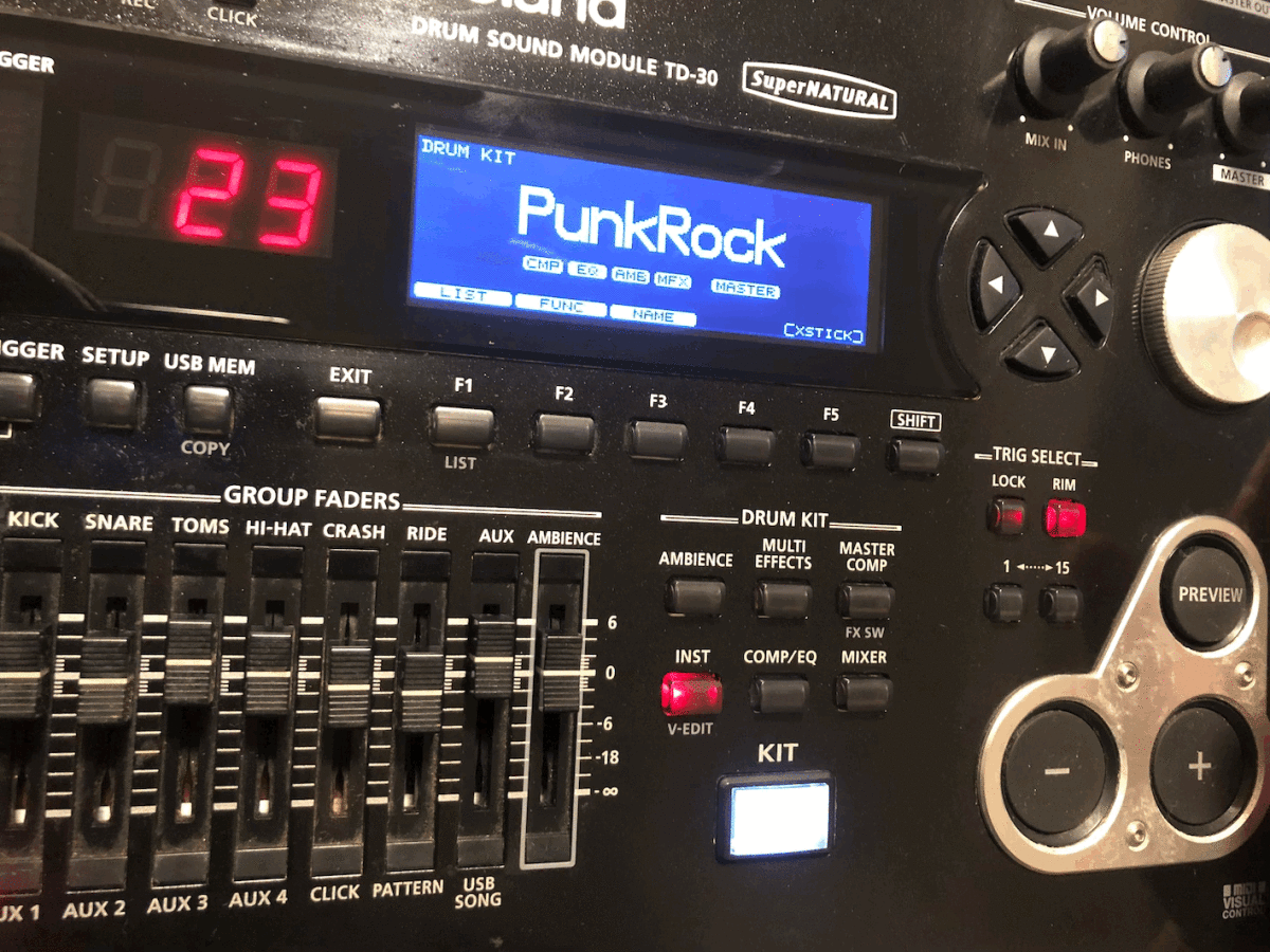 TD-30 ドラムサウンドモジュール Roland 動作未確認(Yahoo TD-30 ドラムサウンドモジュール Roland 動作未確認(Yahoo