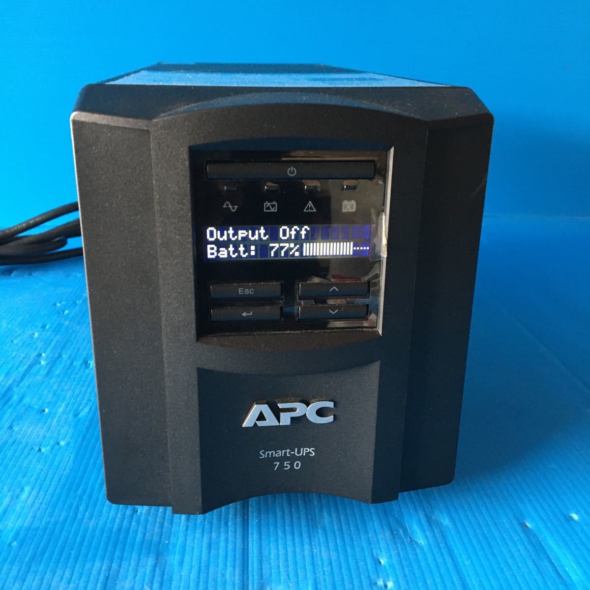 APC Smart-UPS 750無停電電源装置－日本代購代Bid第一推介「Funbid」