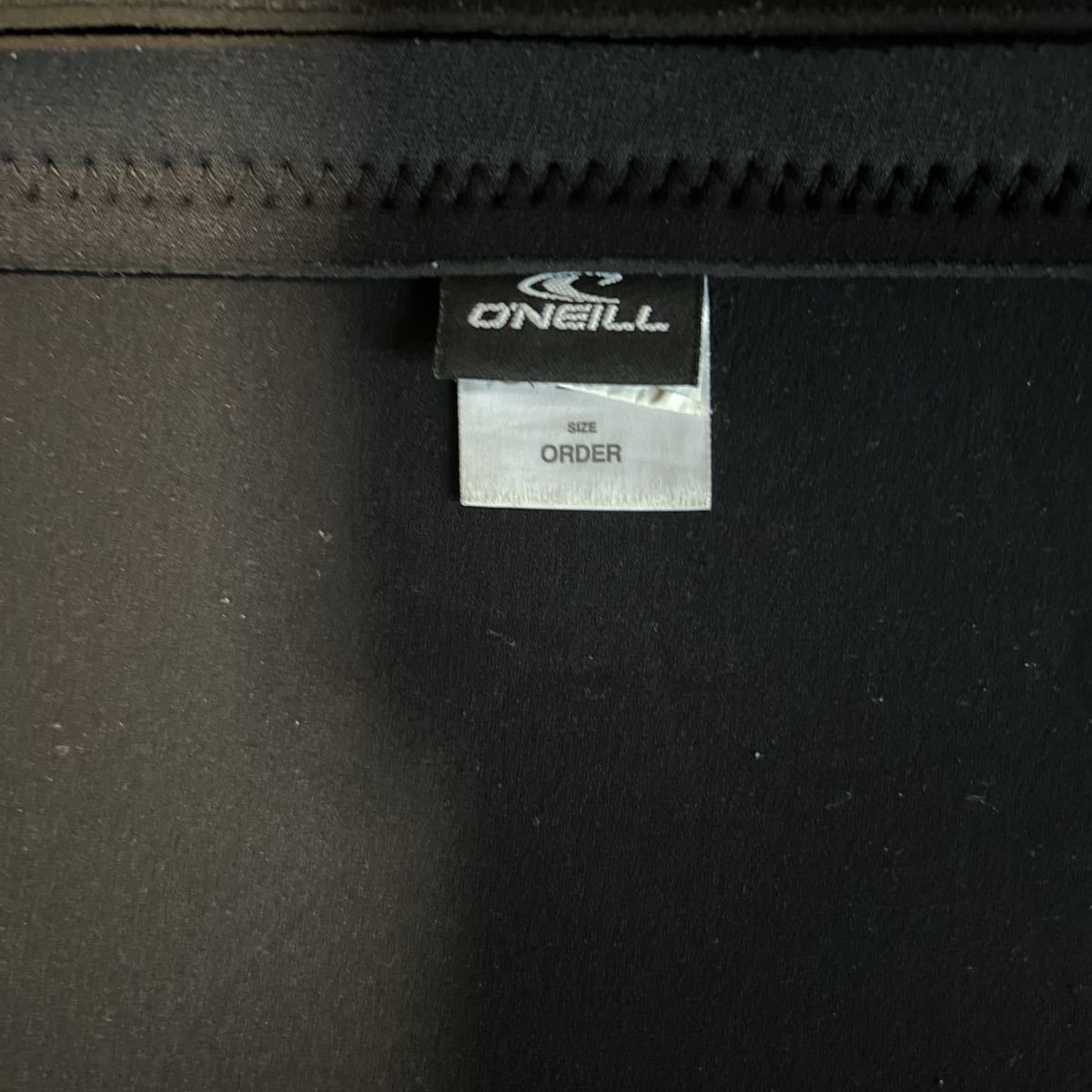 予約】 ☆美品3回着用のみ☆O'NEILL 65kg前後 2mmフロントジップ