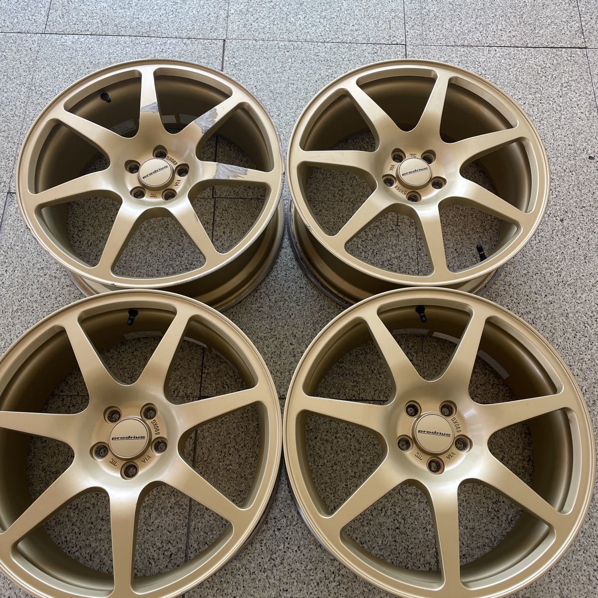 Prodriue プロドライブ 18×7.5J+48 PCD100×5H 鍛造 スバル プリウス等　４本セット_画像1