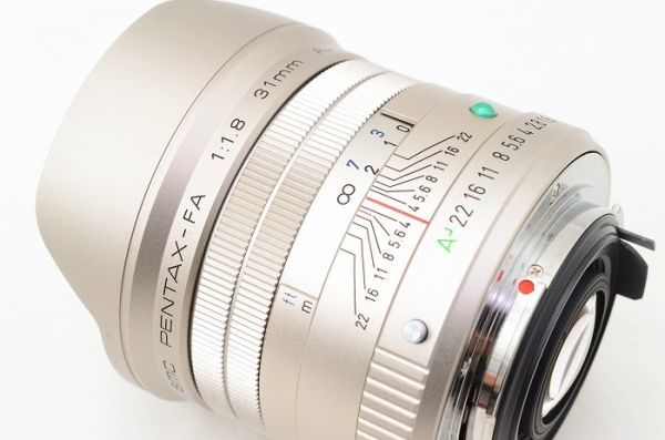 ☆極上美品☆ PENTAX ペンタックス FA 31mm F1.8 AL Limited シルバーカラー 元箱 付属品 ♯23072004_画像4