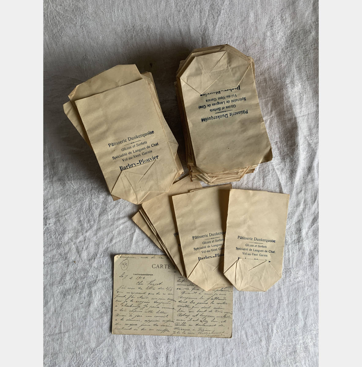 デッドストック フランス 40s 未使用 紙袋 4枚 マチ付き ペーパー バッグ コラージュ ブリコラージュ 紙 刺繍 文房具 骨董 アンティーク 3_画像2