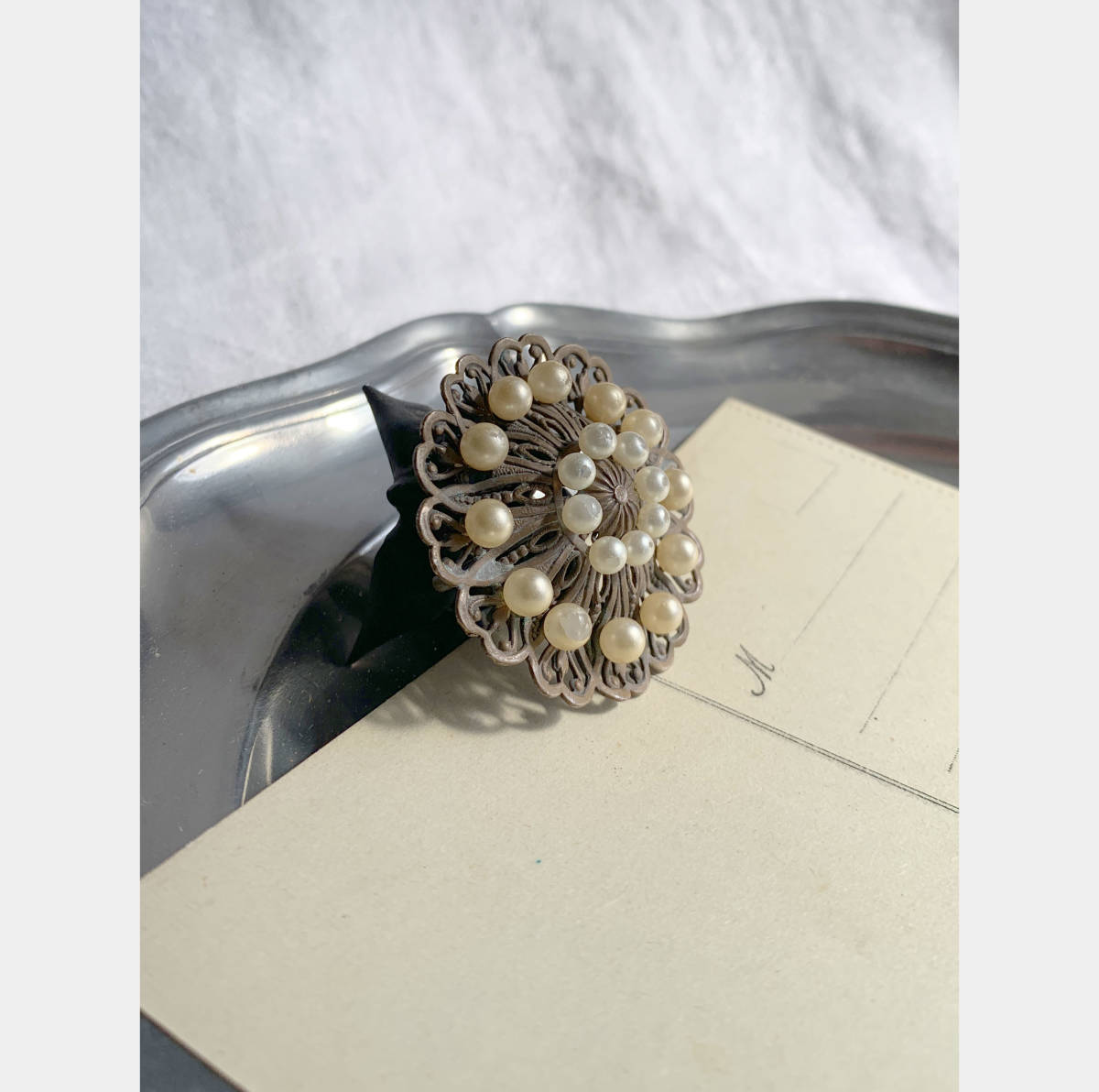 フランス 1900-20s パール 透し彫り ボタニカル 真鍮 カット ガラス ビーズ ブローチ アクセサリー 指輪 パーツ ヴィンテージ アンティーク