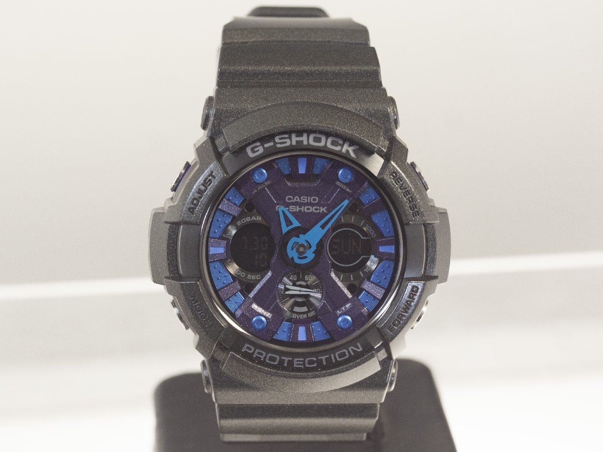 【CASIO】カシオ「G-SHOCK/Gショック」GA-200SH クォーツ メンズ 腕時計【中古美品】
