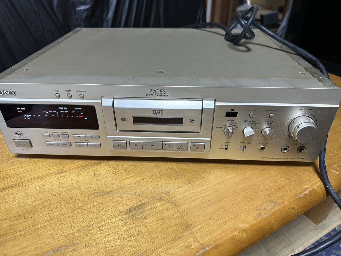 大人気! SONY DTC-ZA5ES デジタルデッキ ゴールド 中古品 fisd.lk