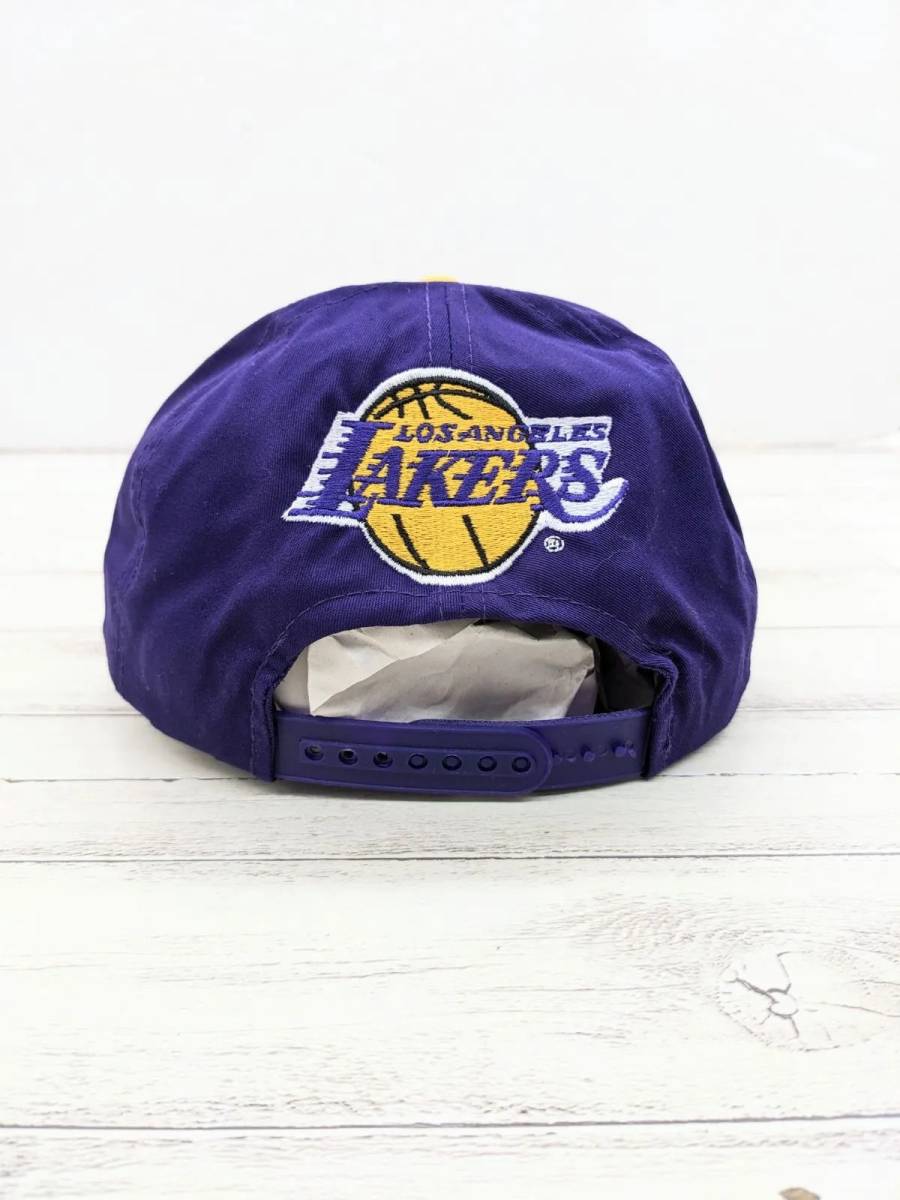 デッドストック 90s LAKERS レイカーズ キャップ 帽子 パープル NBA ロサンゼルス バングラデシュ製 6パネル スナップバック 00s_画像4